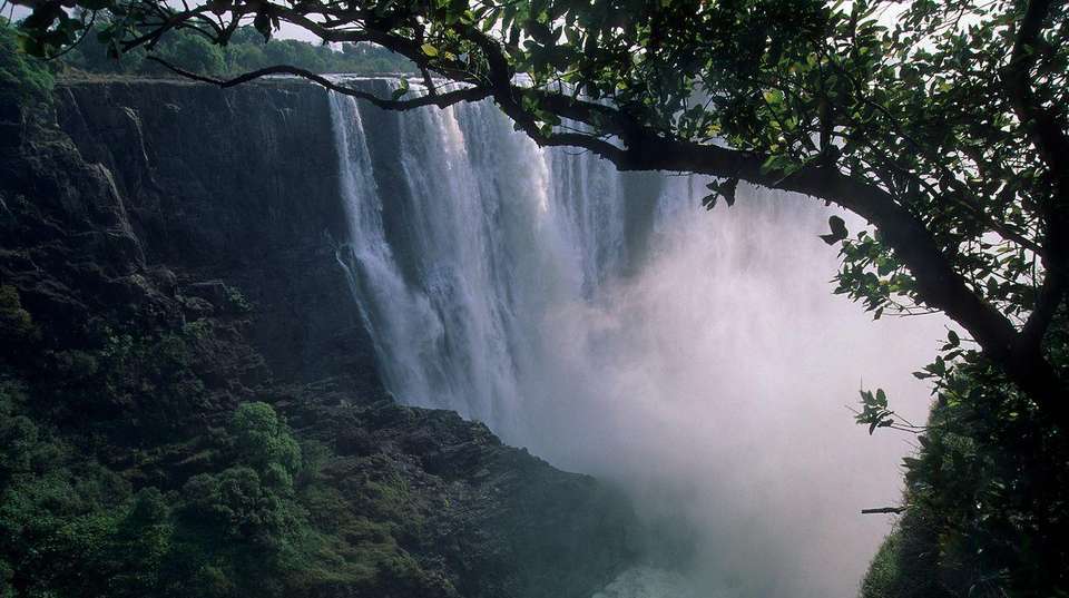 7-day Victoria Falls to Kruger Accommodated - Acacia Africa - Zambia - Image 1