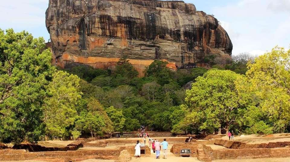 Premium Sri Lanka in Depth - Intrepid Travel - Sri Lanka