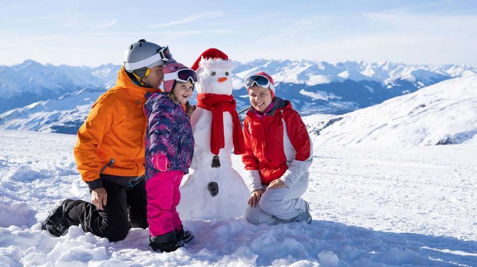 Europe Taster New Year - Expat Explore - England