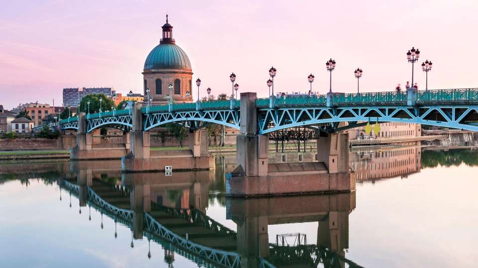 Europe Explorer - Expat Explore - Holland - Image 4
