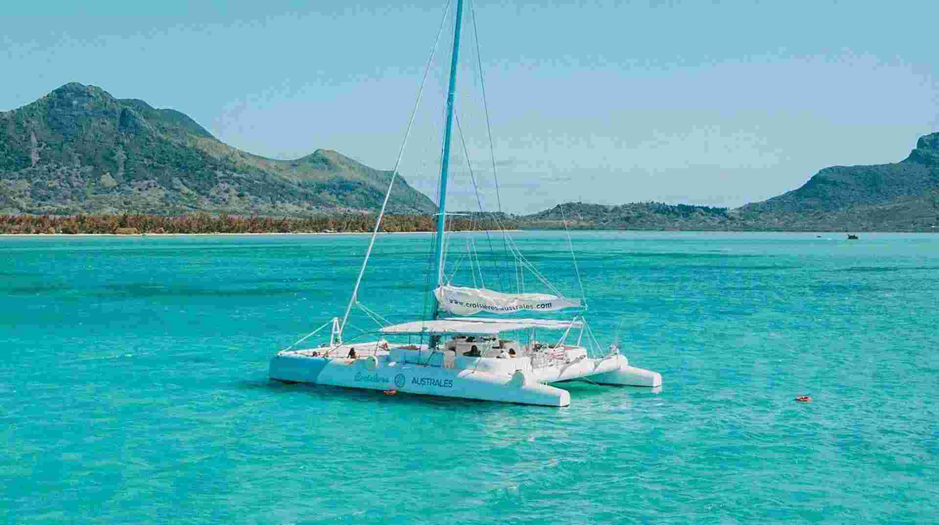 North and South Island Explorer Package