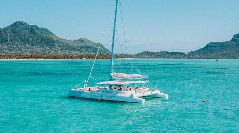 South Africa Sightseeing Tour: North and South Island Explorer Package