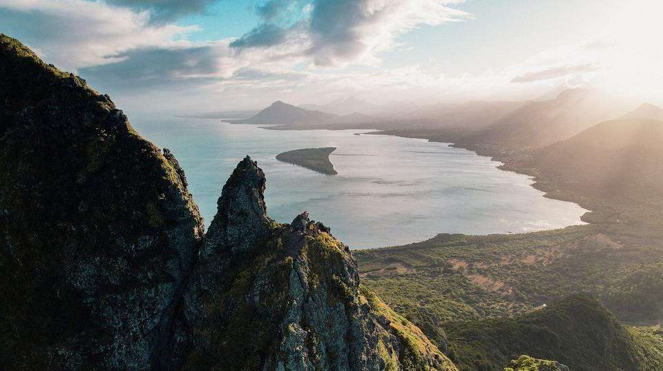 North and South Island Explorer Package - Salty Travel - Mauritius - Image 2