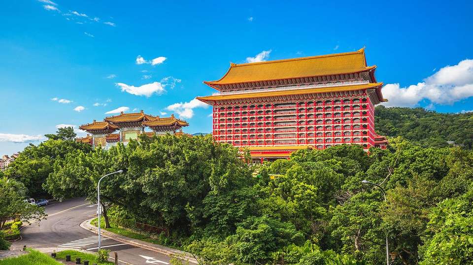 Private Car Charter 8-Hour Customized Taipei City Tour - Justaiwantour - Taiwan - Image 7