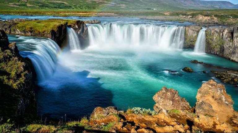 Iceland Luxury Tours: Scenic Iceland and the Northern Lights