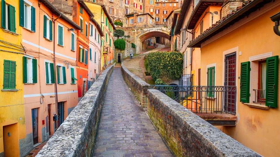 Country Roads of Italy, a Women-Only Tour - Insight Vacations - Italy - Image 2