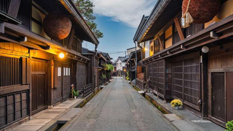 Osaka Museum and gallery visits Tour: Japan In-depth Discovery Tour