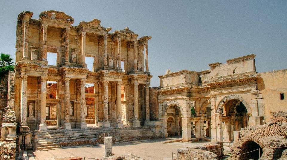 Private Aegean Trooper Tour - Fez Travel - Turkey - Image 1