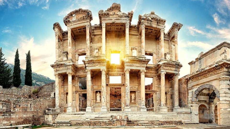 Private Aegean Trooper Tour - Fez Travel - Turkey - Image 5