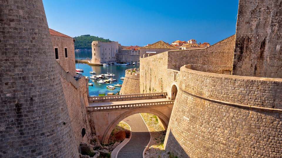Get Social: Mega European - undefined - Image 7