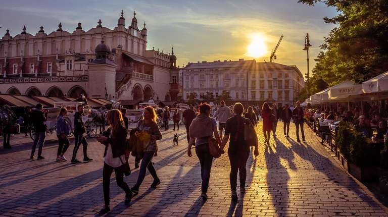 Get Social: Central & Eastern Europe Highlights trip - alternative tour available