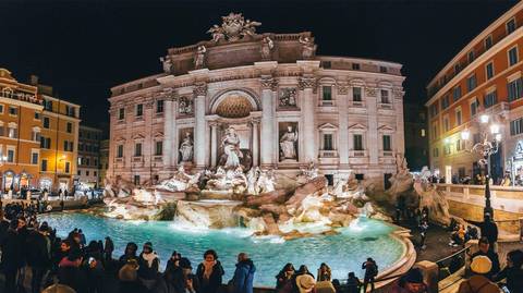 London Explorer Tour: Get Social: Central & Eastern Europe (winter)