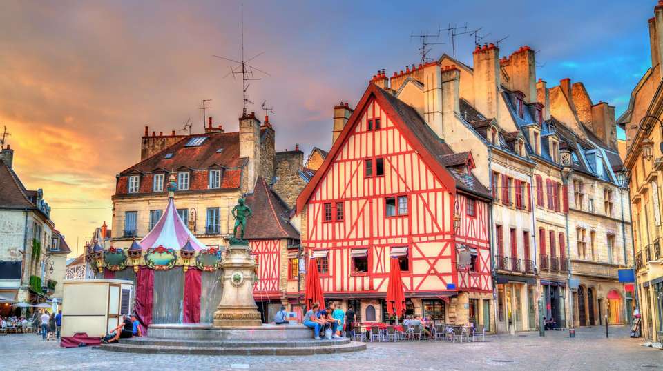 French Christmas Markets - Contiki - France - Image 2