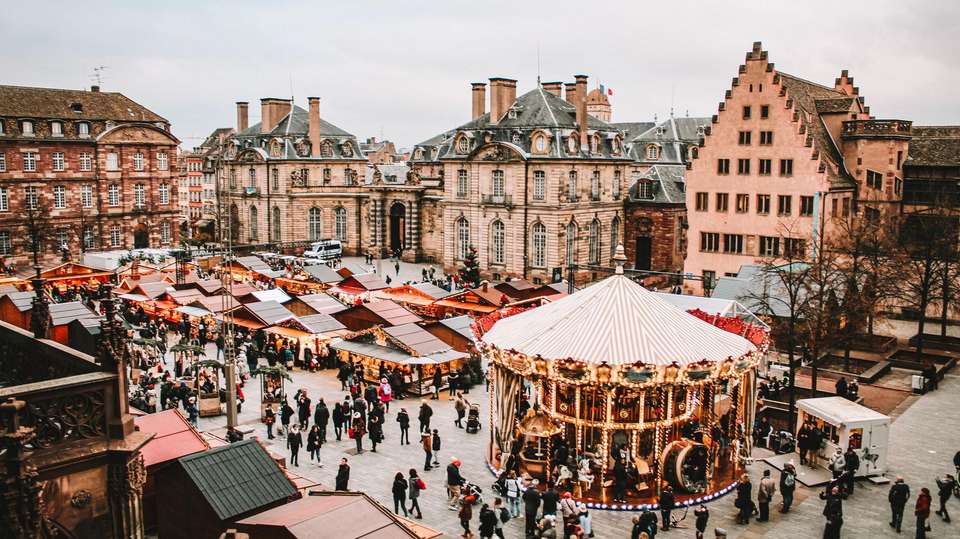 French Christmas Markets - Contiki - France - Image 4