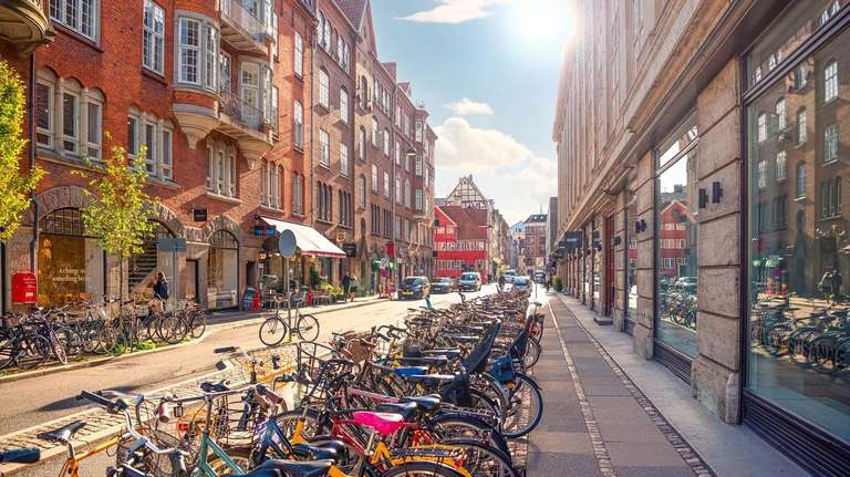 Baltic Natural landmarks sightseeing Tour: Scandinavia and Best of Baltics 35 to 45