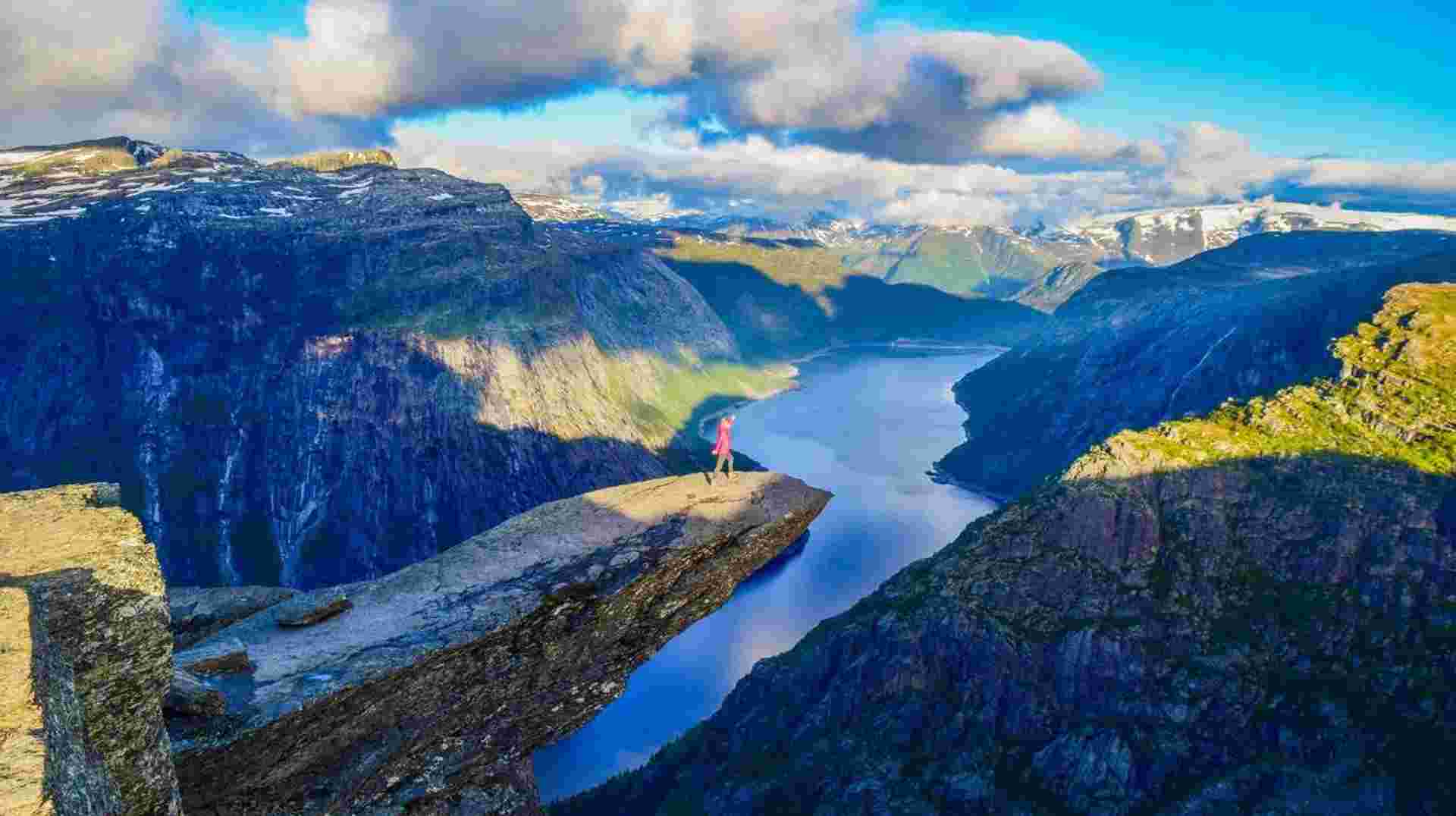 Scandinavia Reunion 35 to 45