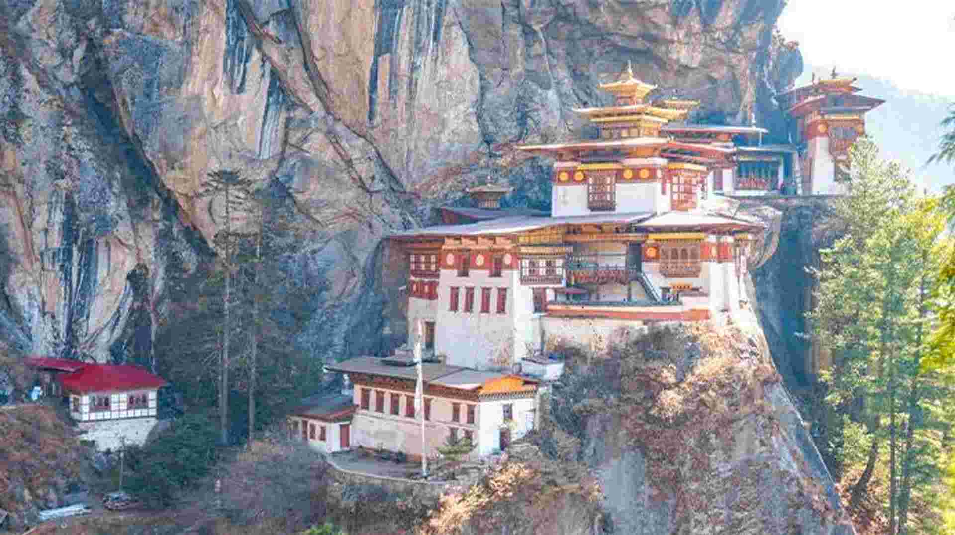 8-Day Bhutan Nature with Phobjikha Valley