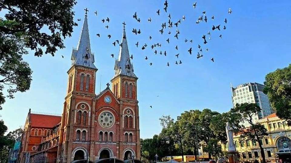 Classic Vietnam: A 10-Day Trip for First-Timers - Az Local Trip - Vietnam - Image 17