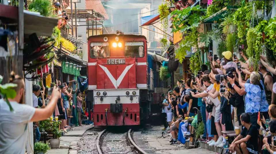 Explore Vietnam in 10 Days:A Perfect Adventure for Family - Az Local Trip - Vietnam - Image 1