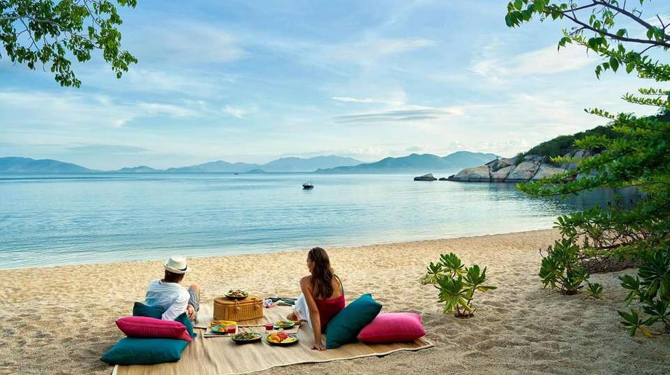Romantic Vietnam in 10 Days:Culture, Cuisine, Beach Bliss - Az Local Trip - Vietnam
