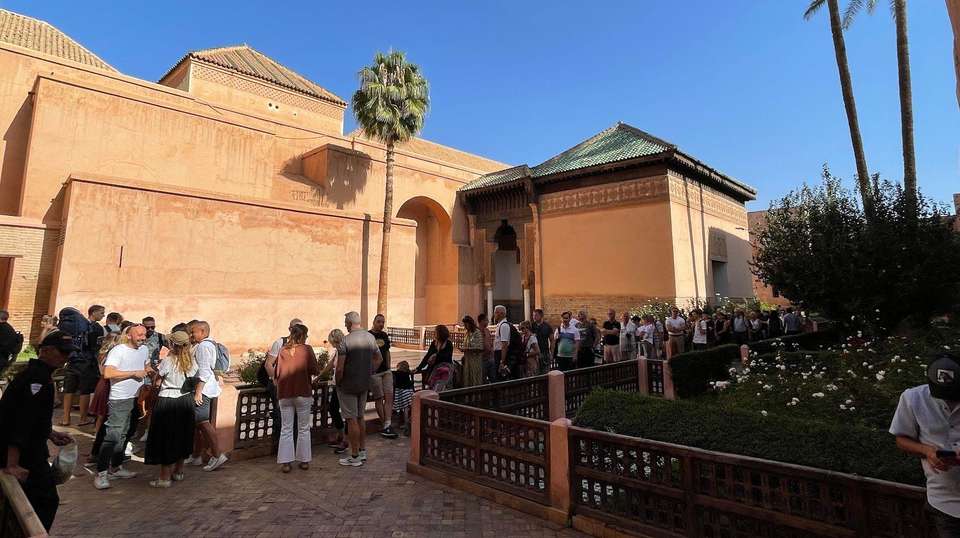 Marrakech: Saadian Tombs, Bahia Palace & Old Medina Tour - Voyagiste Maroc - Morocco - Image 9