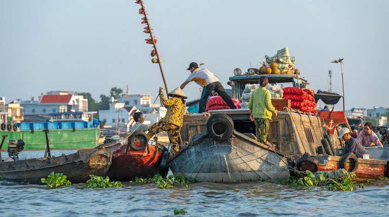 Vietnam Amazing Tours 9 Days trip - alternative tour available