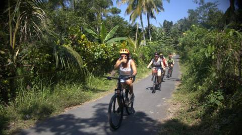 Go Long Countryside Bike Ride - Spring Tours