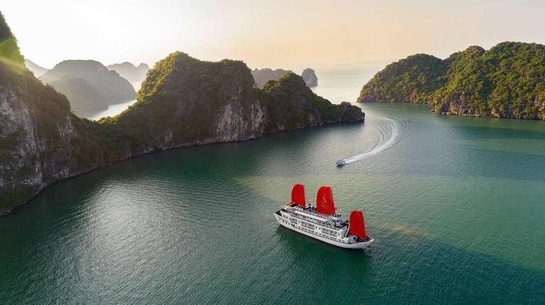 Best of Vietnam & Thailand in 10 Days trip - alternative tour available