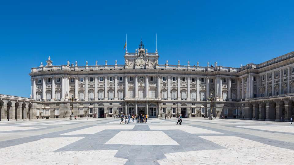 Spain & Portugal: Flamenco & Tapas - G Adventures - Spain - Image 8