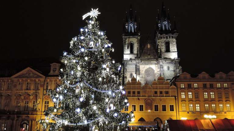 Czech Republic Sightseeing Tour: Czechia Christmas Tour with Dresden & Vienna