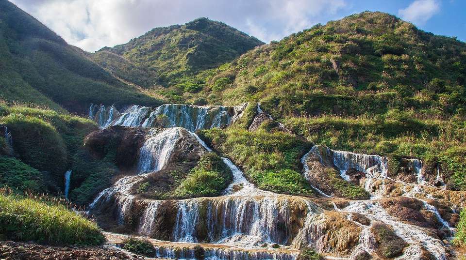 Private 8-Hour Jiufen & Pingxi Day Tour - Justaiwantour - Taiwan - Image 3
