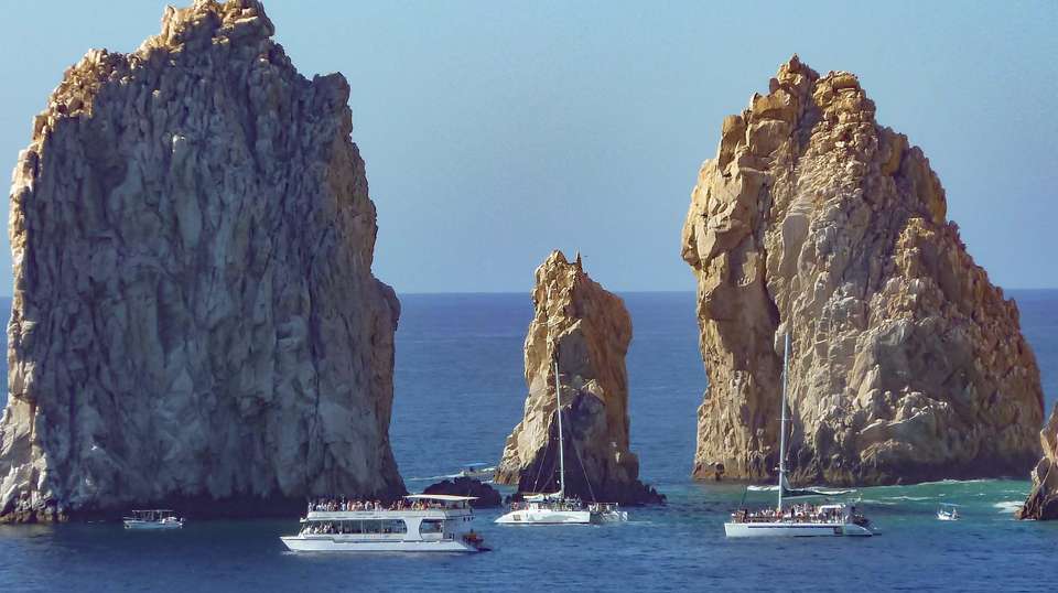 Mexico’s Cabo San Lucas: See & Experience it all in 5 days - Charliethetraveler - Mexico