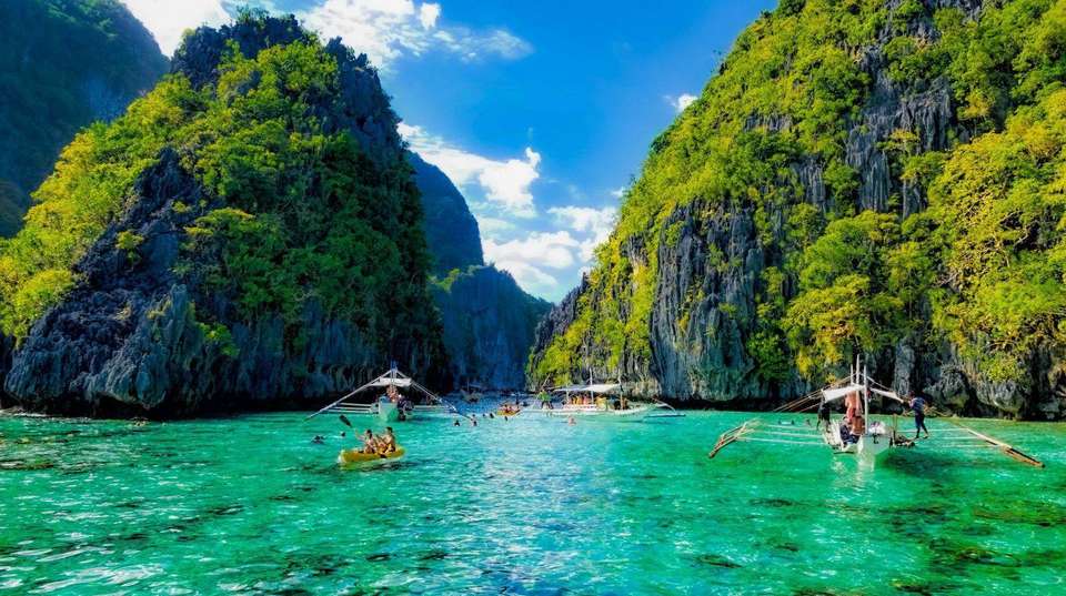 Philippines Grand Tour See & Experience it all in 14 days - Charliethetraveler - Philippines