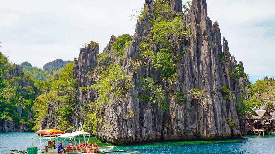 Philippines Grand Tour See & Experience it all in 14 days - Charliethetraveler - Philippines