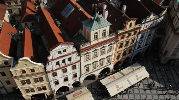 Image 2 of 7