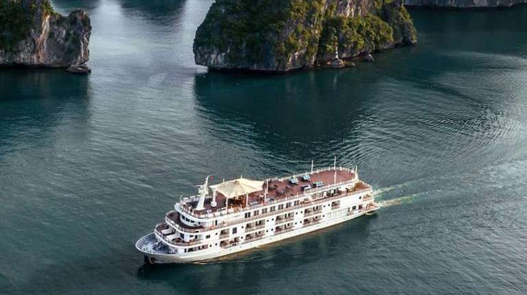 Scenic Vietnam Tour 7 Days 6 Nights trip - alternative tour available