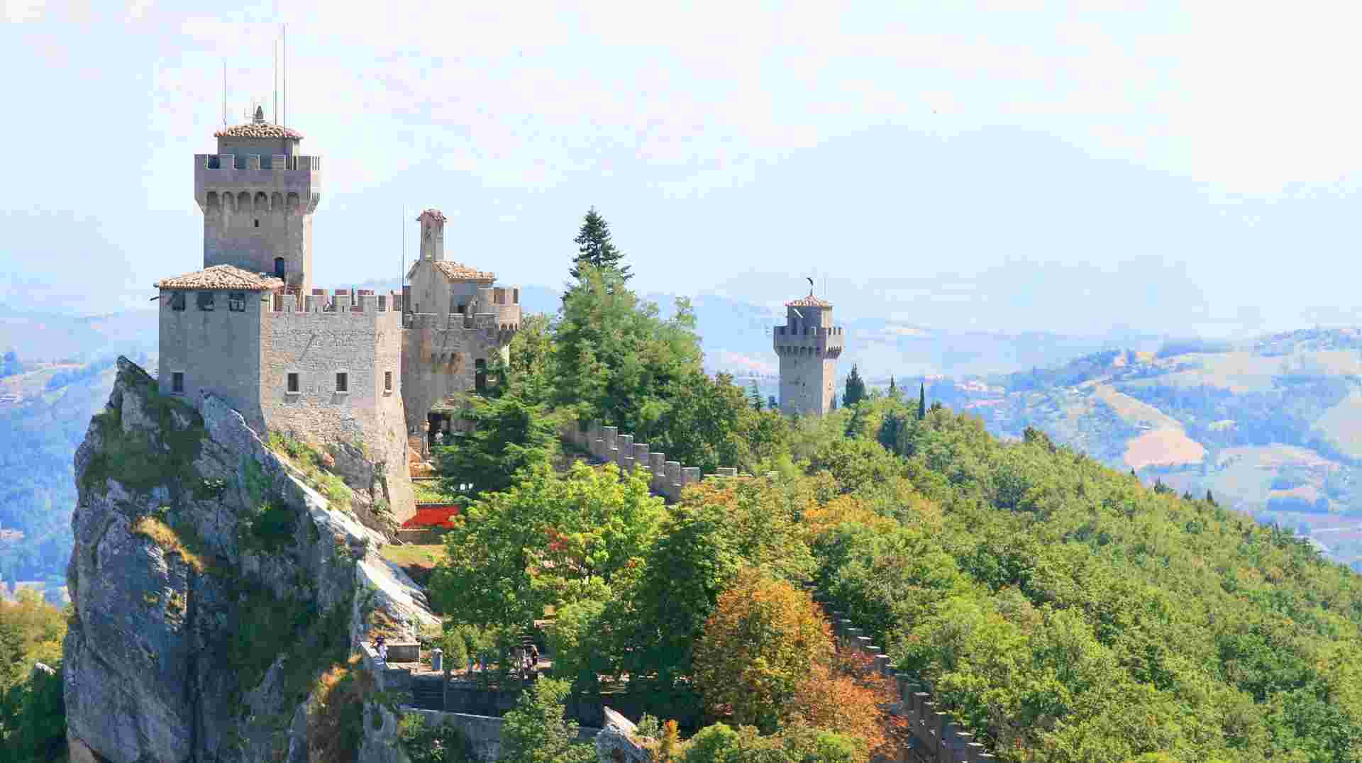 Carpathian Walking & Bears