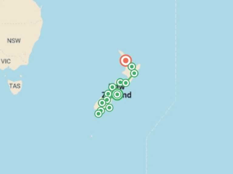 Map of a Natural landmarks sightseeing Tour with 13 destination visits for the trip: Essence of New Zealand