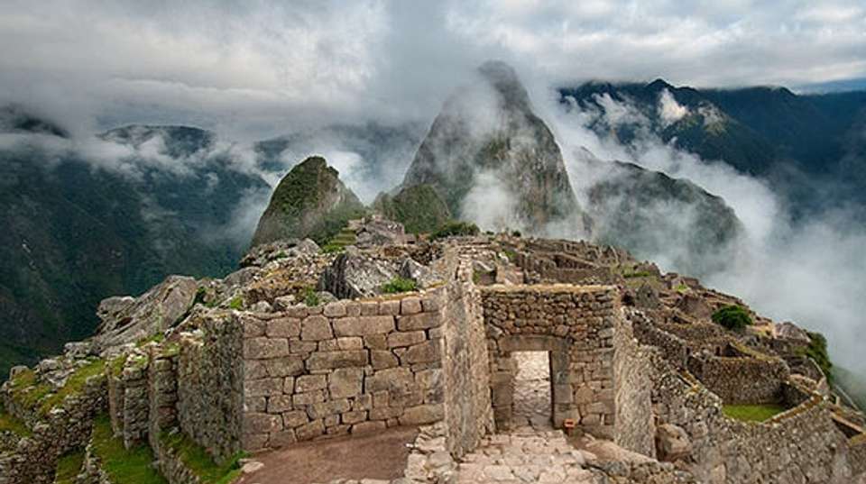 Seven-day Salkantay Trek & Inca Trail to Machu Picchu - Inkayni Peru Tours - Peru - Image 2