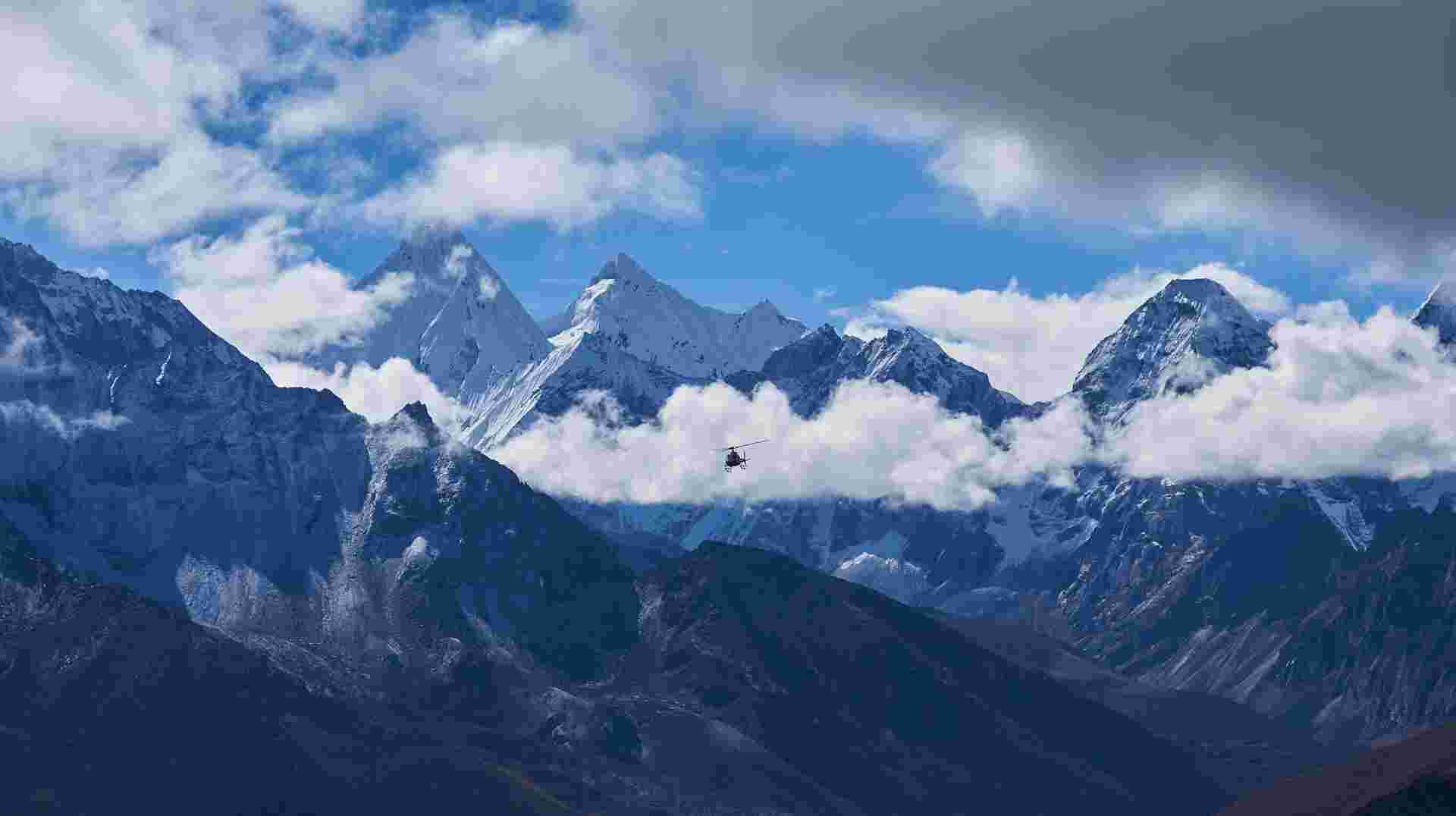 10 Day Everest Base Camp Trek with Chopper Return