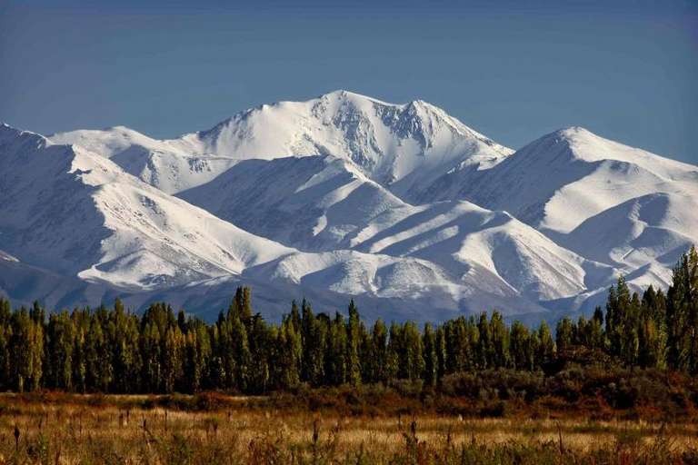13-Day South America: Mountains & Beaches trip - alternative tour available