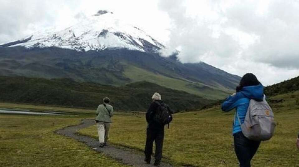 14 Day Trip: Galapagos & Machu Picchu - Latin Adventures - Ecuador - Image 8