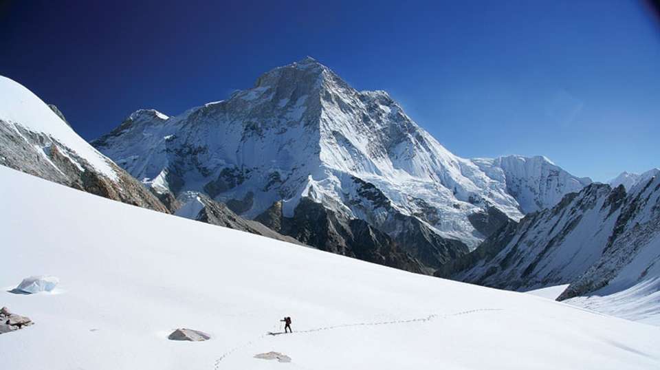 14 Days Makalu Base Camp Trekking - Nepal Lion Tours And Treks Pvt Ltd - Nepal - Image 2