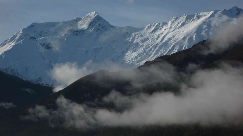 15 Day Annapurna Circuit Trek with Tilicho Lake - Unique Adventure International Pvt Ltd - Nepal - Image 5