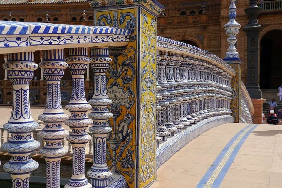 2-day Merida And Seville From Madrid (c-421) - Vpt Tours - Spain - Image 3
