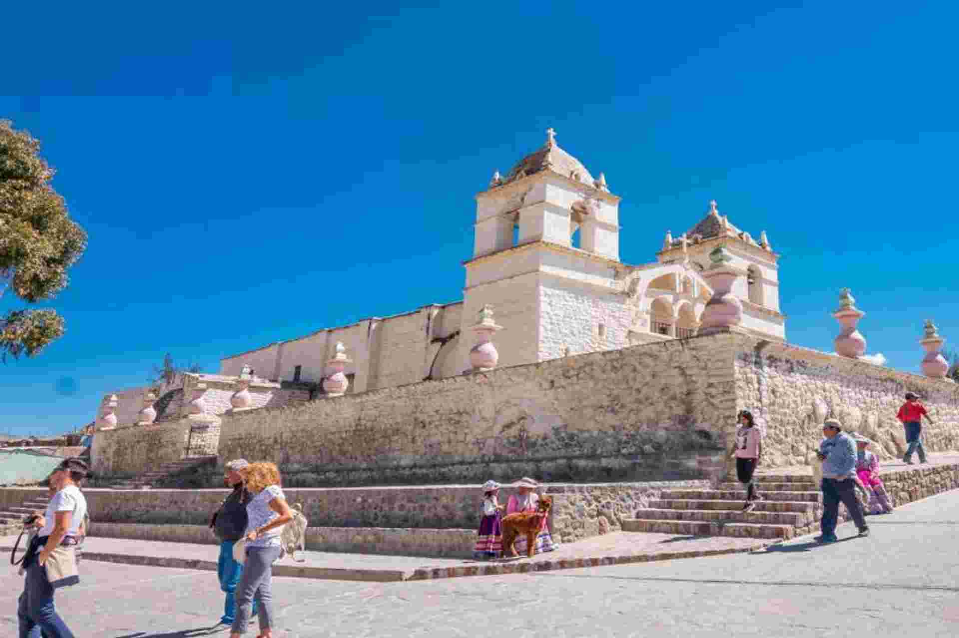 2-day Colca Canyon Classic Tour with transfer to Puno - Chivay