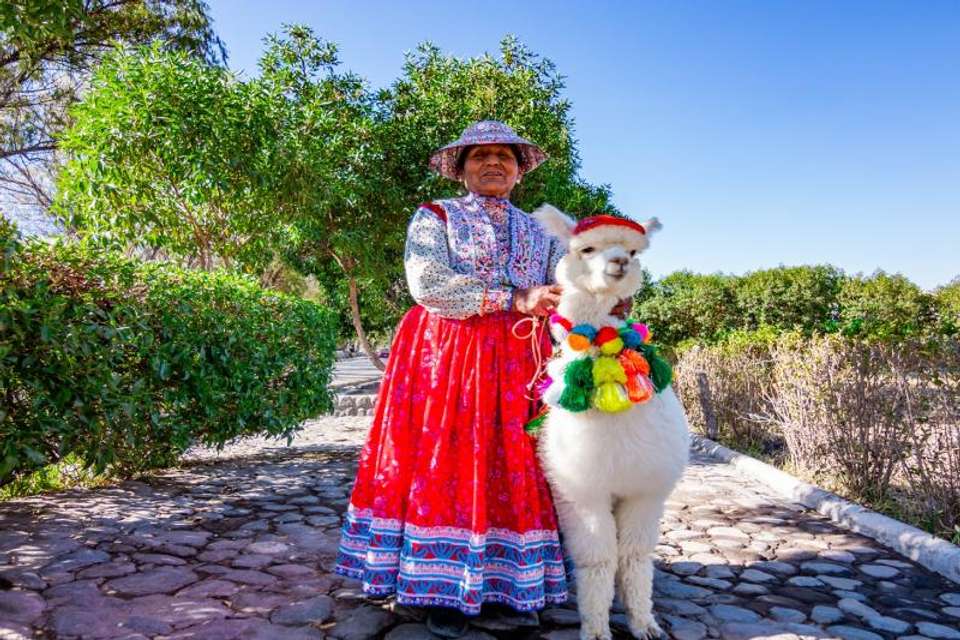 2-day Colca Canyon Classic Tour with transfer to Puno - Yanque - Tangol Tours - Peru - Image 8