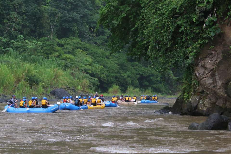 2-day Pacuare Whitewater Rafting - undefined - Image 4