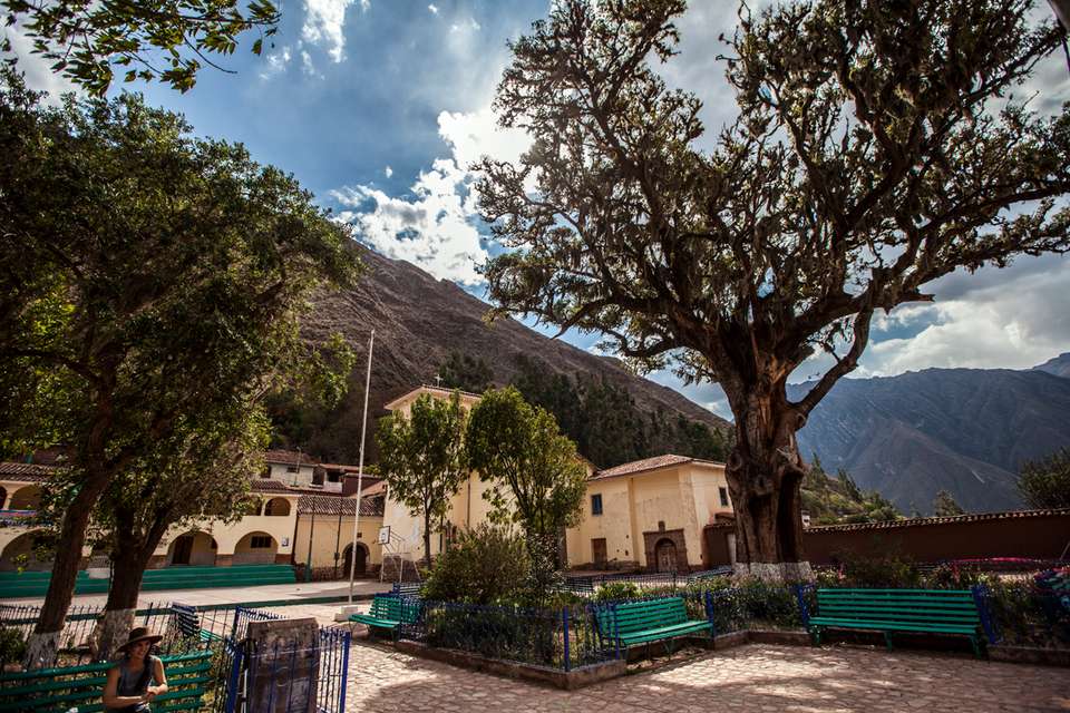 2-day Private Sacred Valley Experience: Waterfall, Hummingbirds & Chinchero - Destination Services - Peru - Image 11
