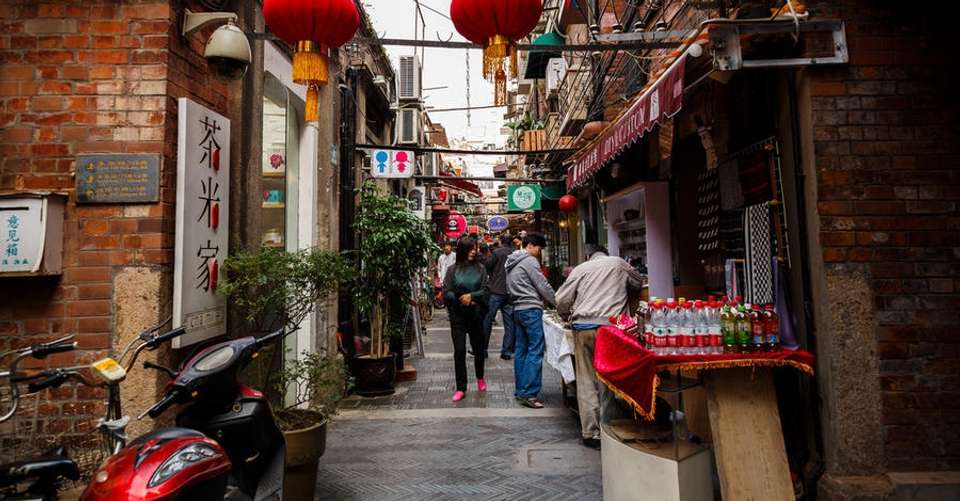 2 Hours Guided Tour Throug the Classic French Concession - Shanghai Pathways - China - Image 2